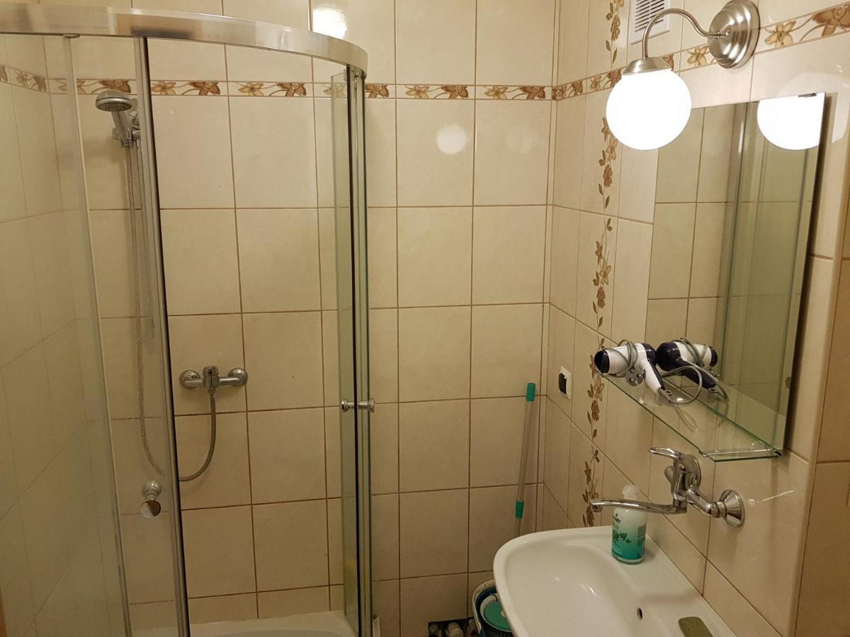 Mirrorroom Pl Citycenter Варшава Екстериор снимка